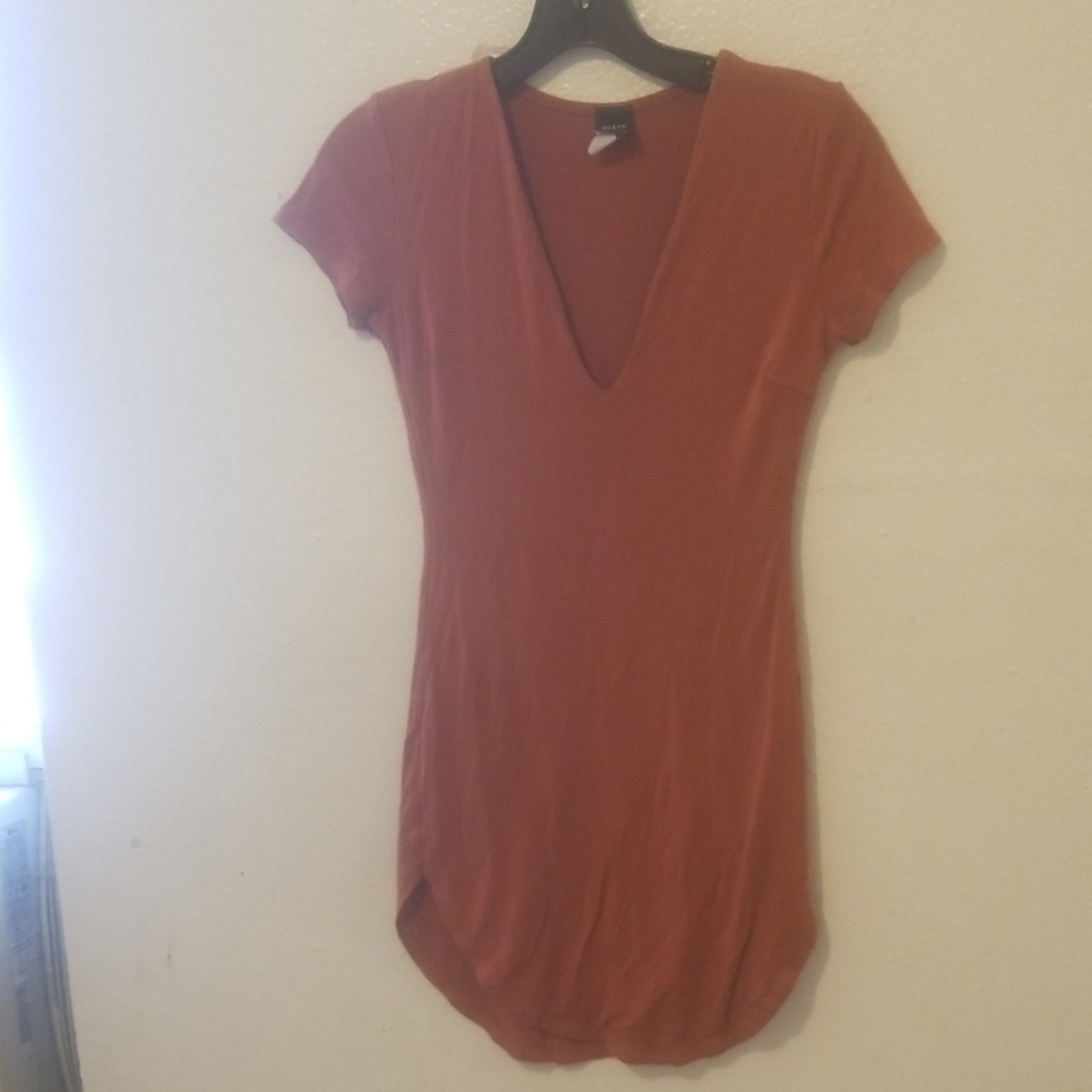 Dress - Picture 3 of 4